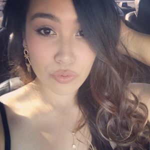 Meet your Posher, Bonita